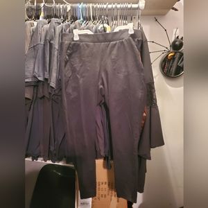 Torrid premium pocket Legging